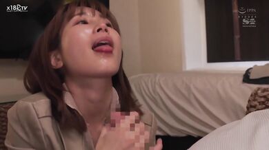 【中文字幕】毎日セックスしないと気が済まない絶伦妻は夫を出张に见送った30分後には他人棒に跨り腰を振っていた… 小岛みなみ